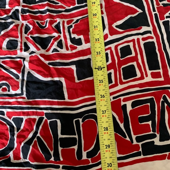 Vintage Givenchy woman’s scarf black and red made in Italy - Picture 6 of 12